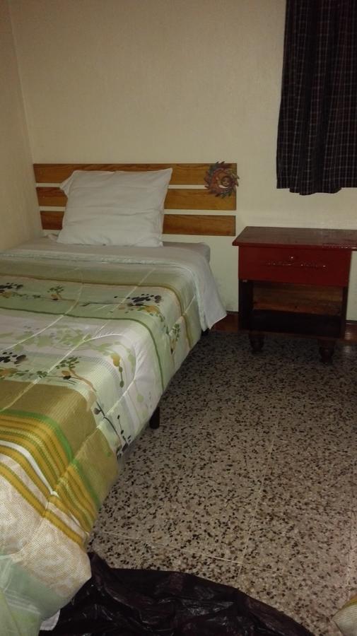 Hotel Chalet ชิชิคัสเตนังโก ภายนอก รูปภาพ
