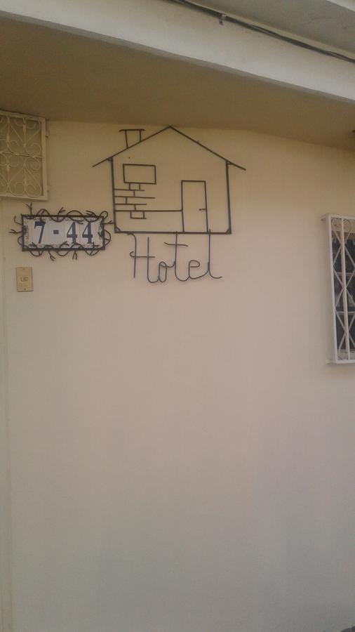 Hotel Chalet ชิชิคัสเตนังโก ภายนอก รูปภาพ